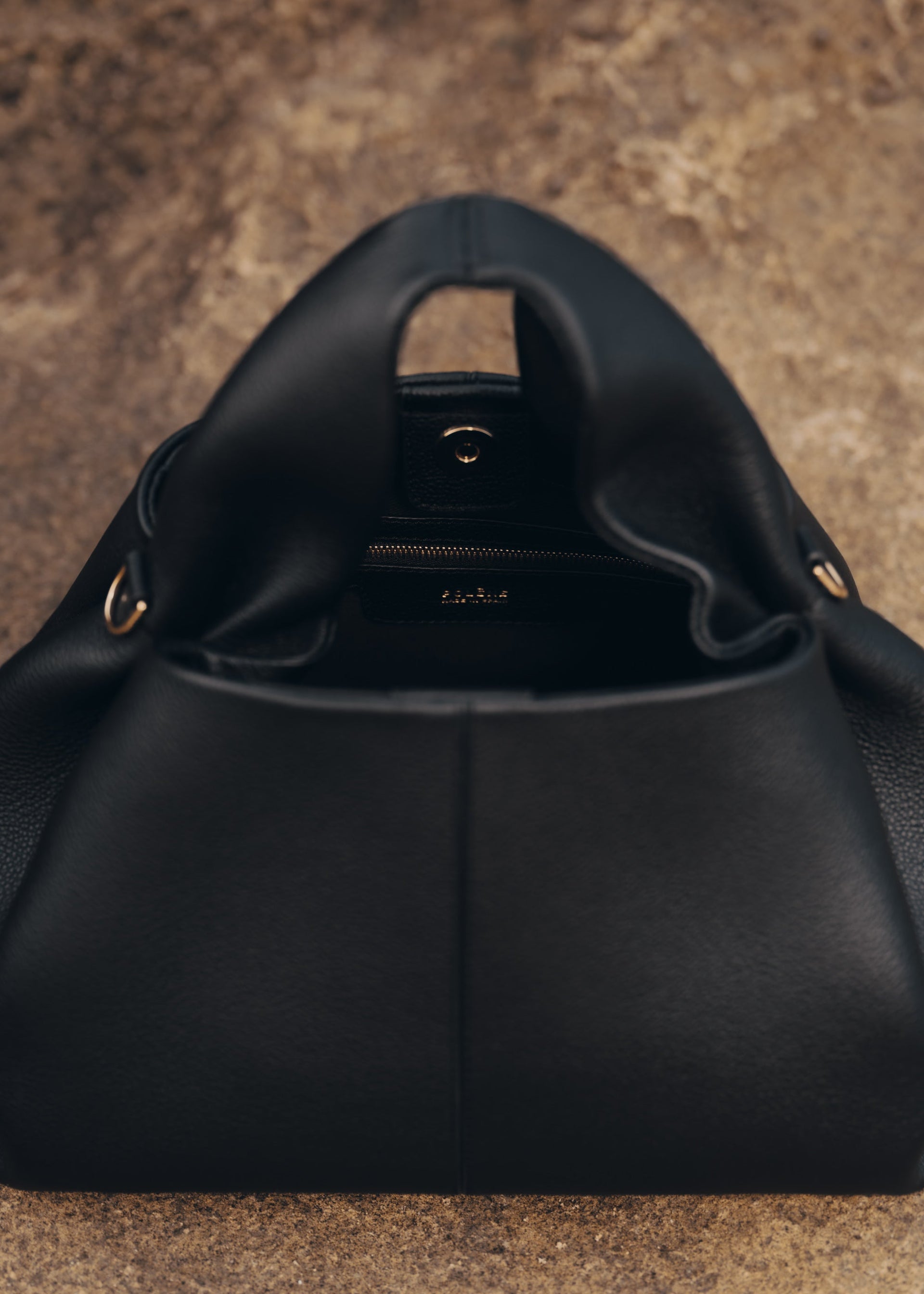 Numéro Neuf - Sort Kornet