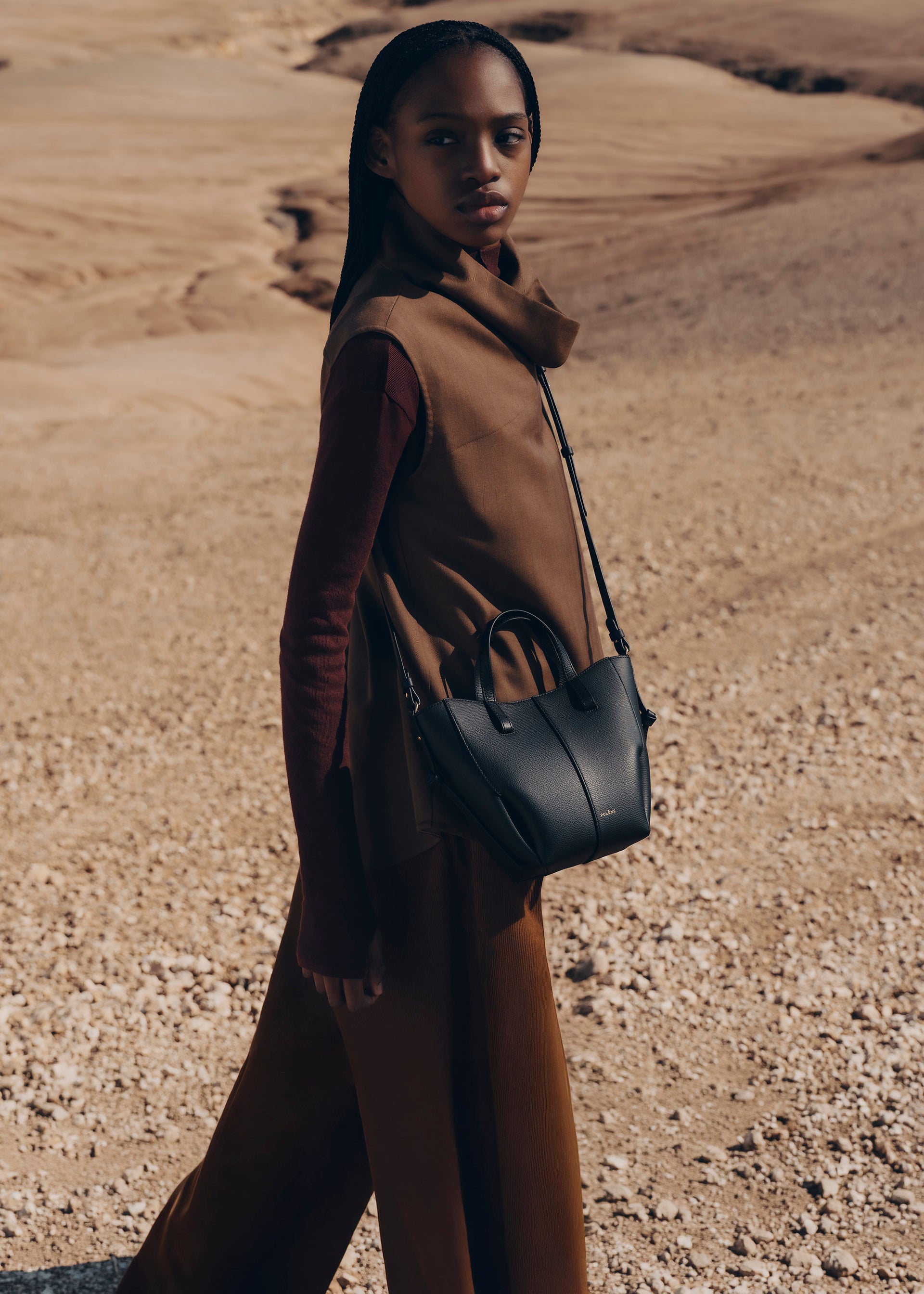 Cyme Tote Nano - Sort Kornet