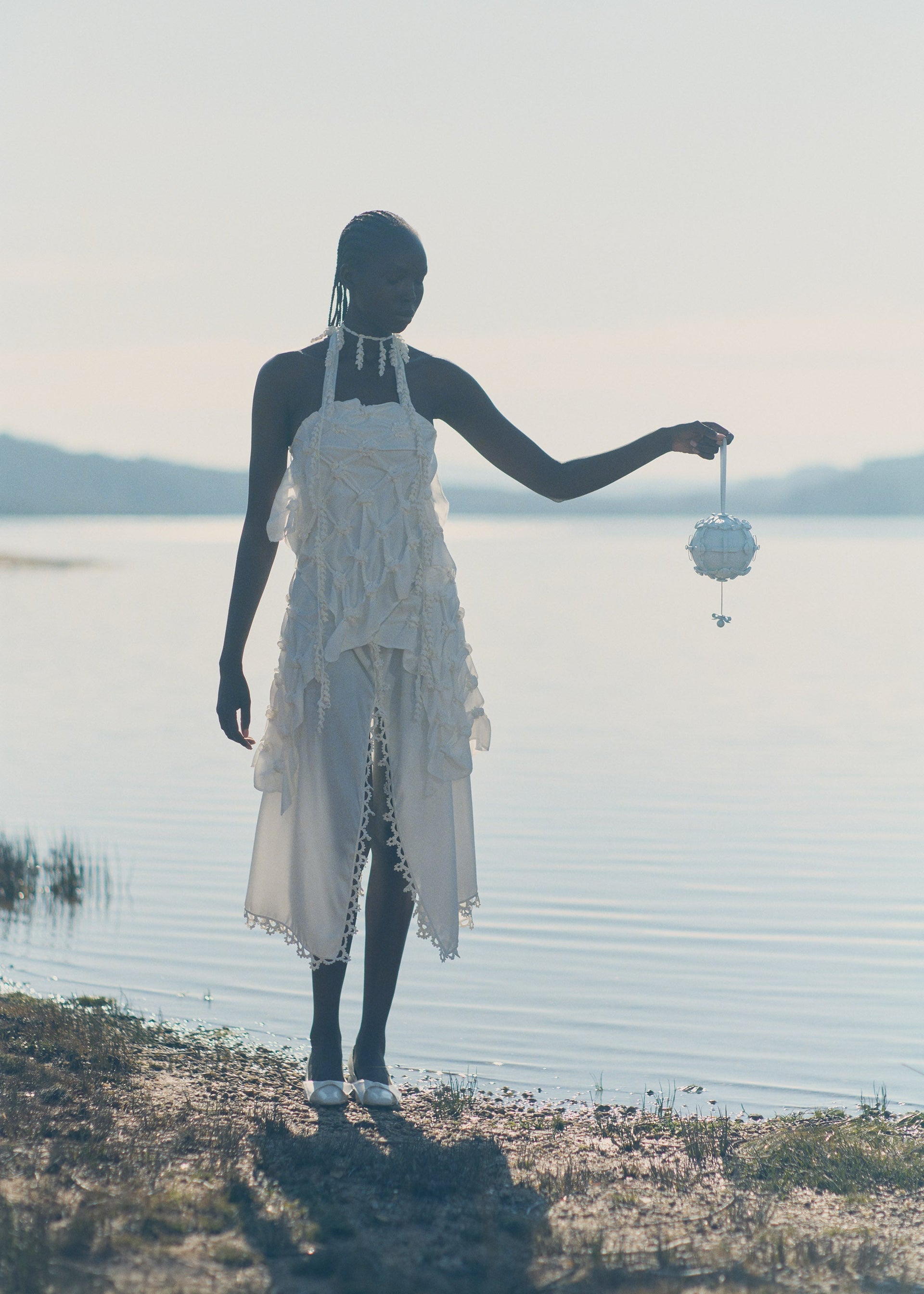 Button Bow Sphere - Sky