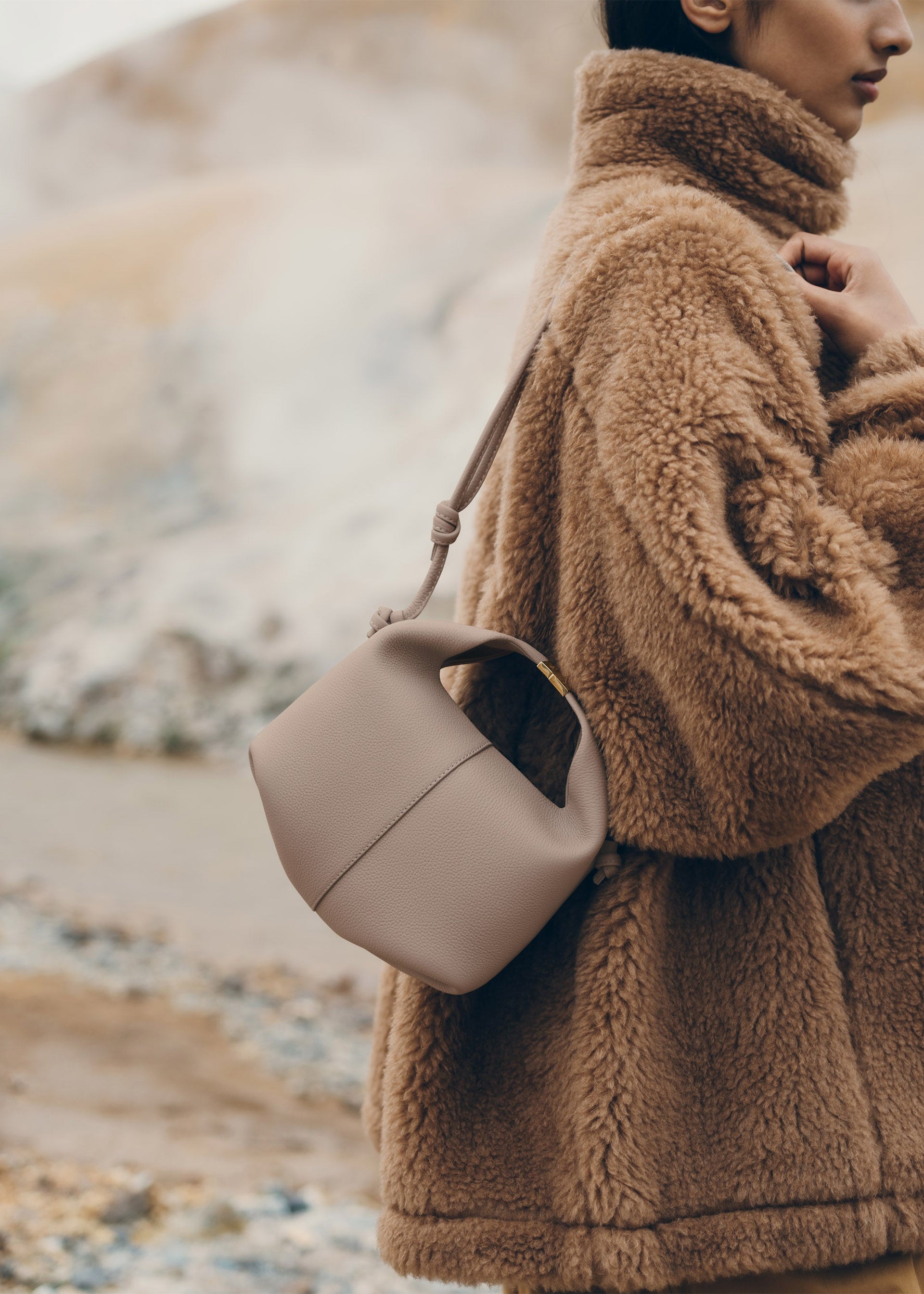 Béri - Gråbrun Kornet