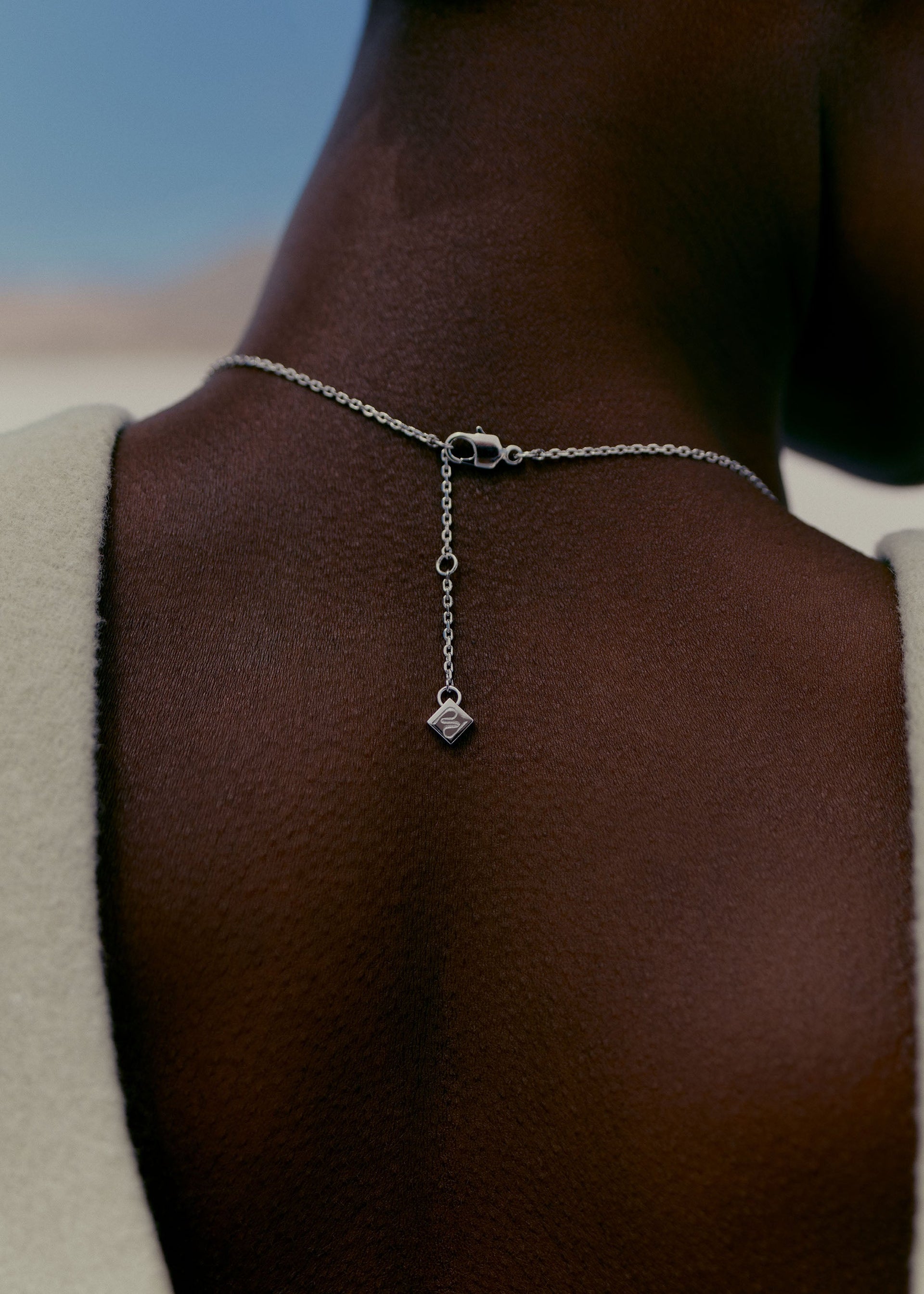 Dobbelt Eroz-kæde -  forsølvet med rhodineret messing