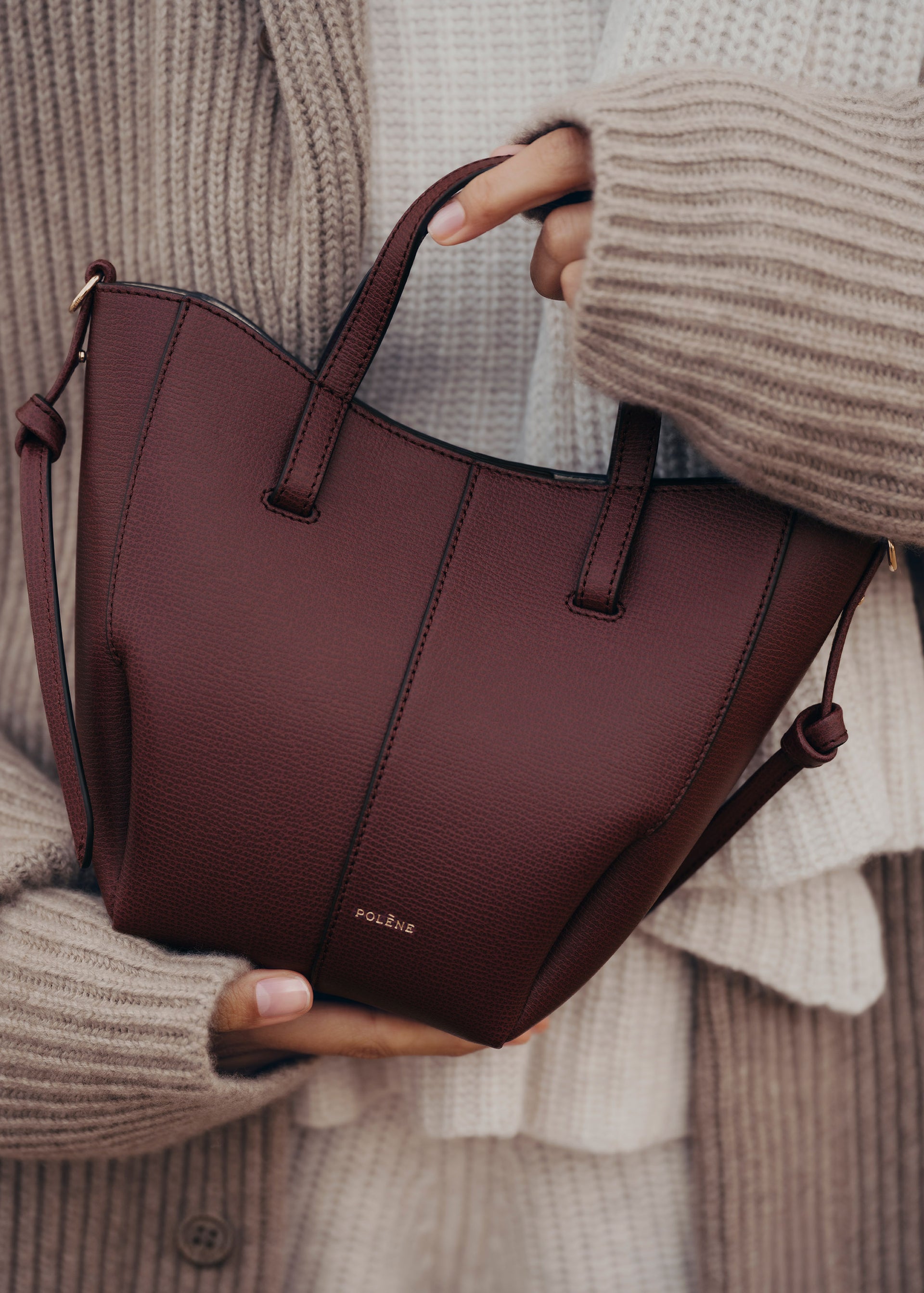 Cyme Tote Nano - Sort Kirsebær Kornet