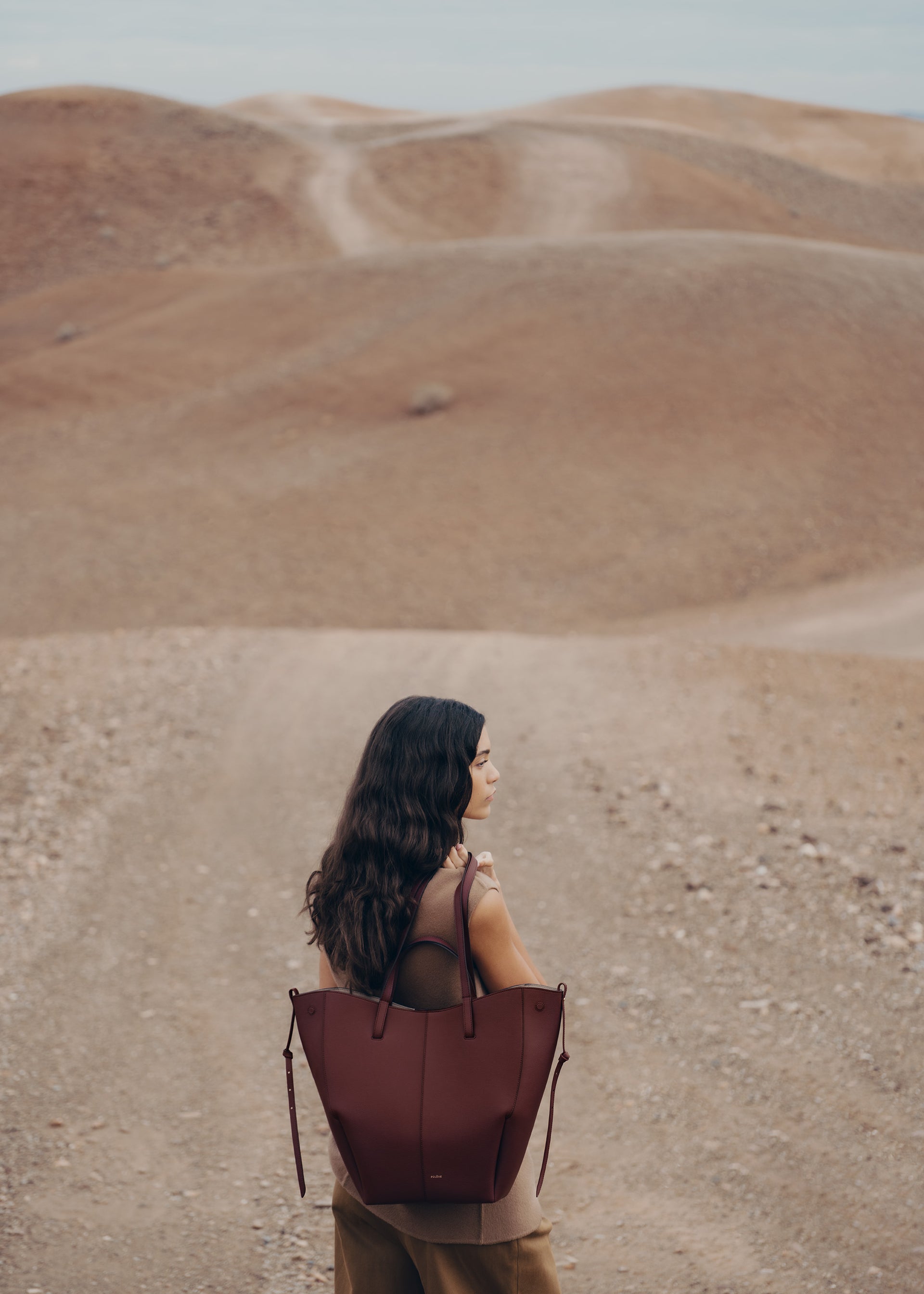 Cyme Tote - Sort Kirsebær Kornet