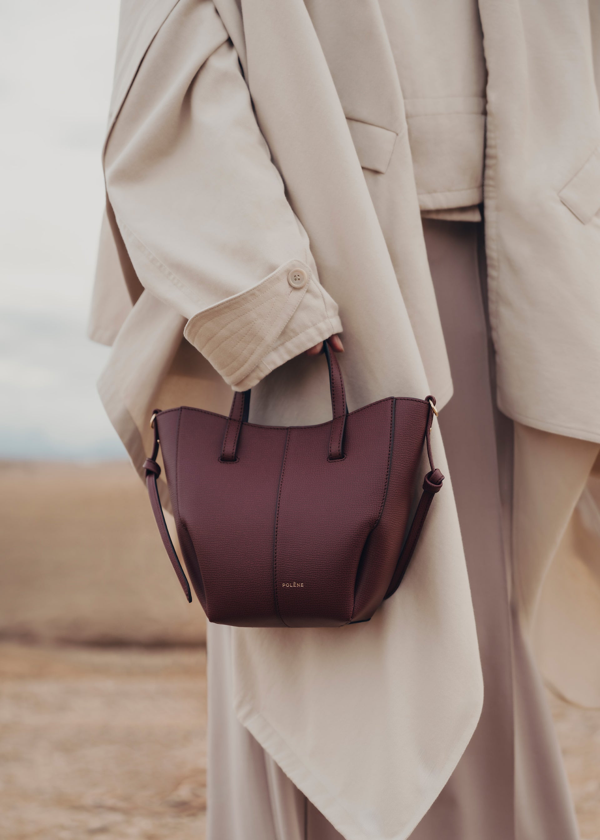 Cyme Tote Nano - Sort Kirsebær Kornet