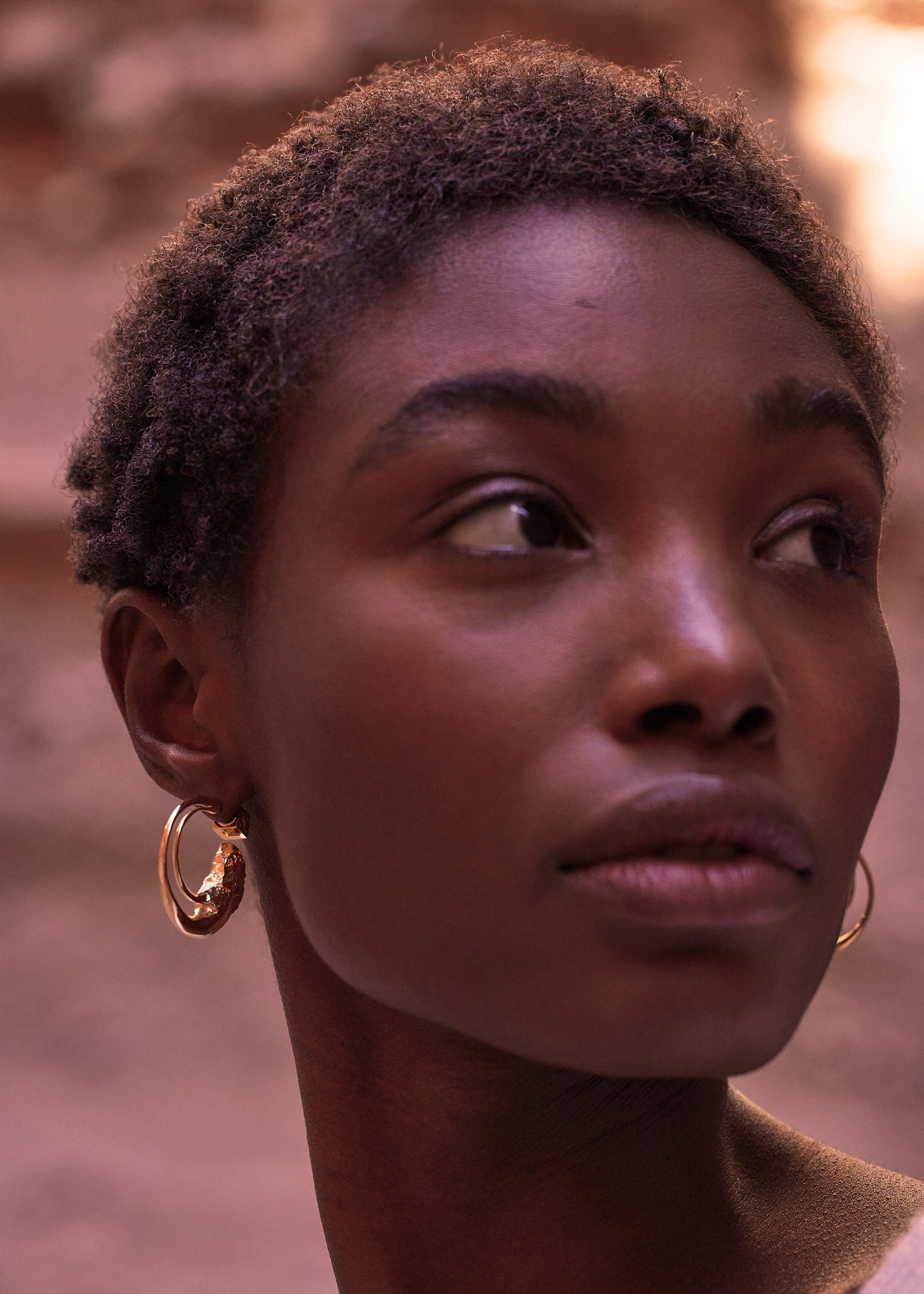 Eroz-hoops​ - forgyldt med 24 karat guld