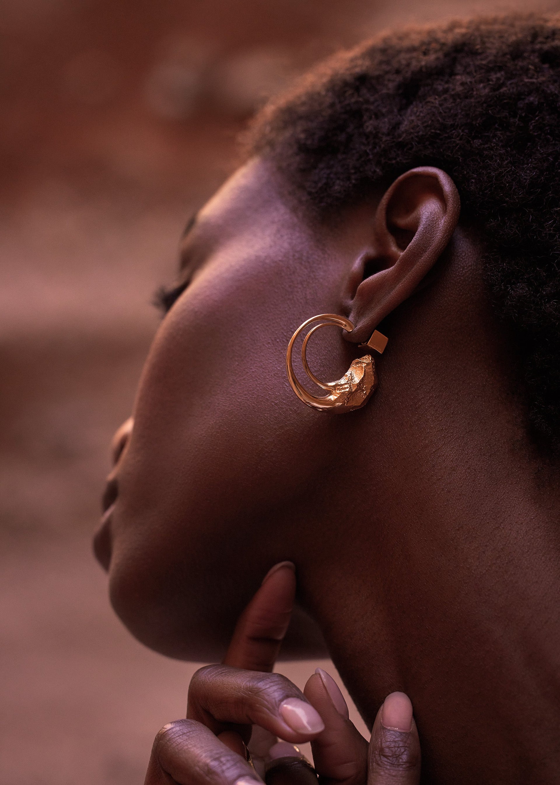 Eroz-hoops​ - forgyldt med 24 karat guld