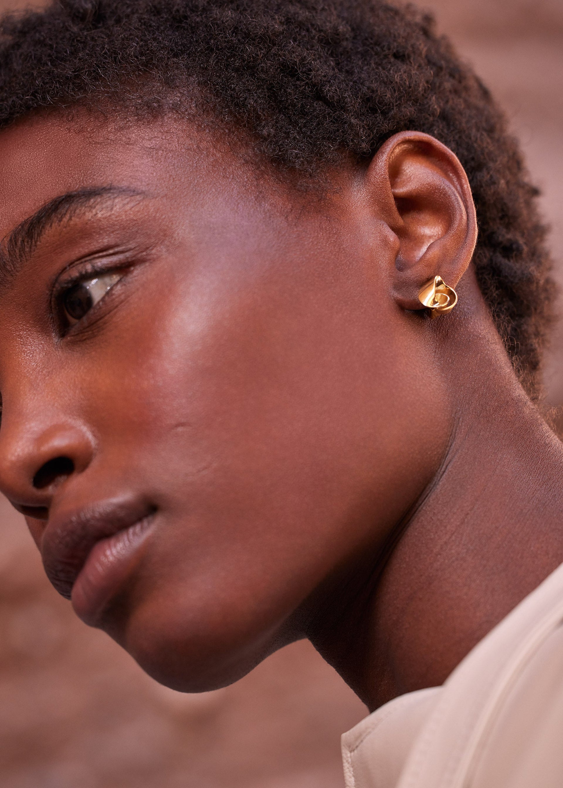 Éole-ørestikker - forgyldt med 24 karat guld​